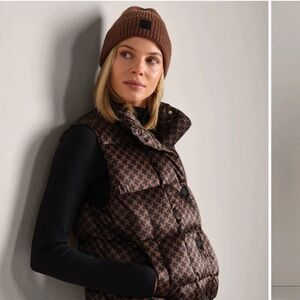 Rhone Powder Puffer Down Vest